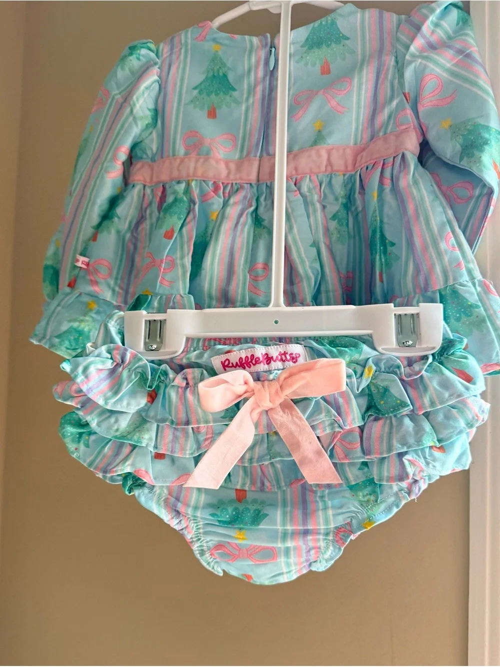 Ruffle Butts NWT Merry Bow Dreams Holiday Top & Bloomer Set